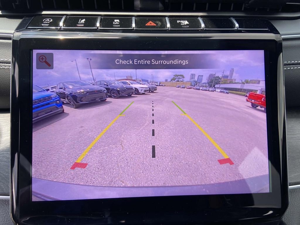 New 2025 Jeep Grand Cherokee L Limited w/ Black Appearance Package image 16