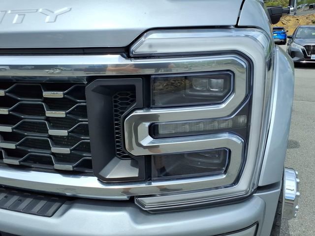 Used 2024 Ford F450 Platinum w/ FX4 Off-Road Package AWD/4WD image 13