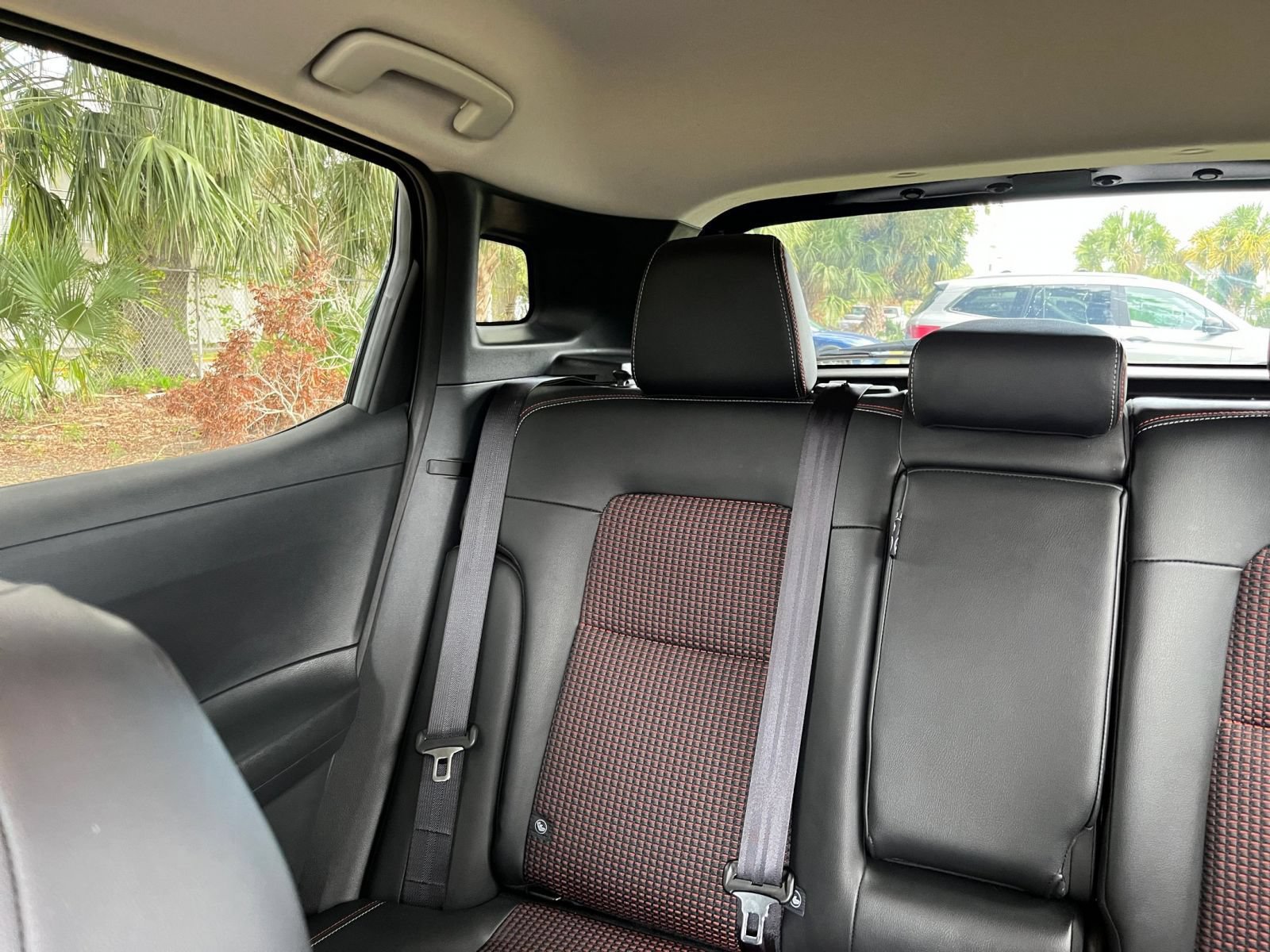Used 2026 Nissan Kicks SR FWD image 36