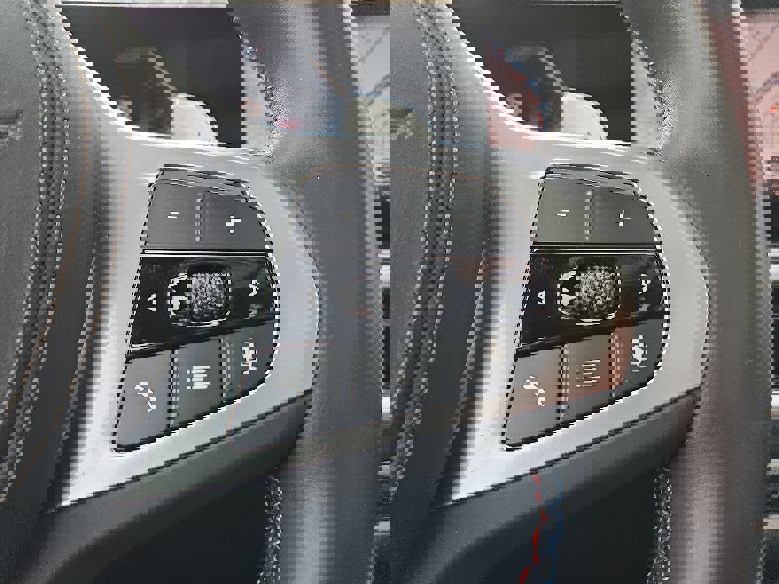 Used 2023 BMW X7 M60i w/ Executive Package image 24