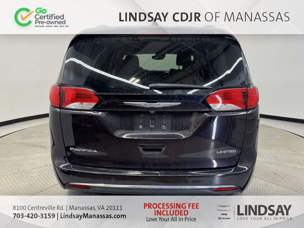 Used 2017 Chrysler Pacifica Limited w/ UConnect Theater Package image 4