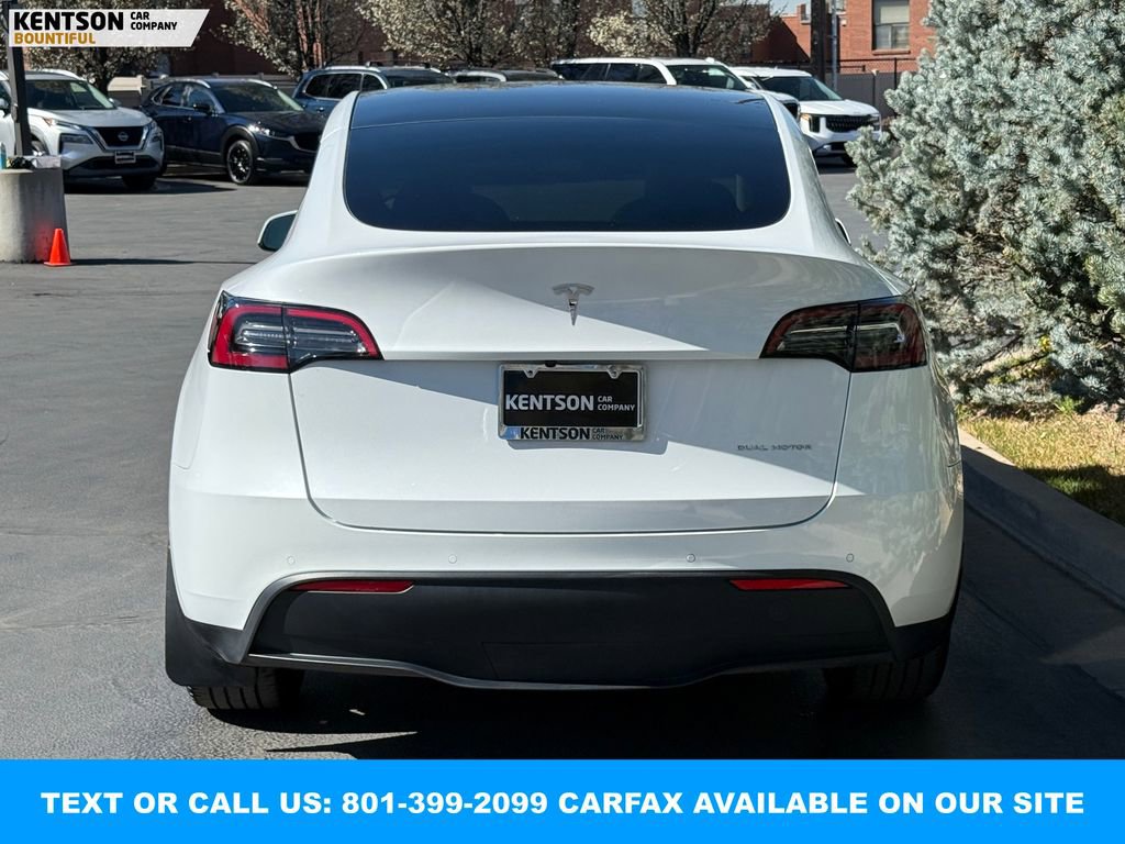 Used 2022 Tesla Model Y Long Range image 6
