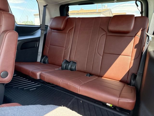 Used 2019 Chevrolet Tahoe Premier w/ Premier Plus Edition AWD/4WD image 24