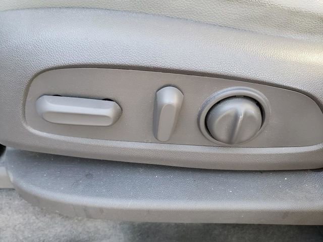 Used 2018 Chevrolet Traverse Premier image 17