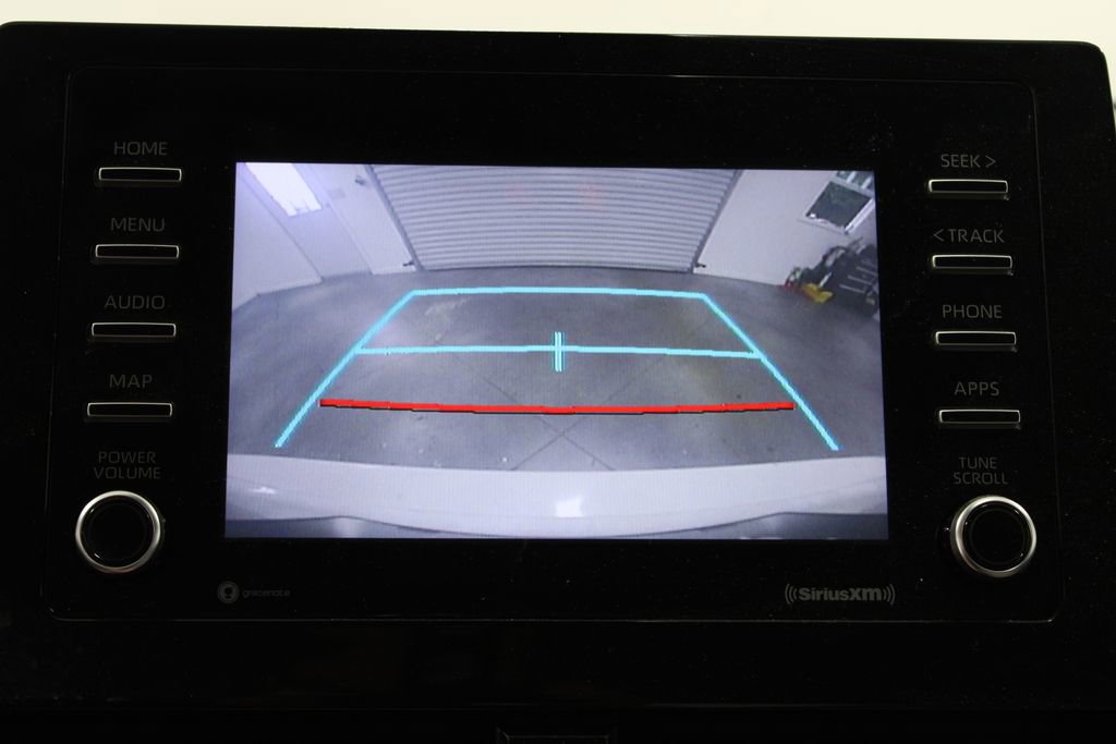 Used 2022 Toyota Camry SE FWD image 31