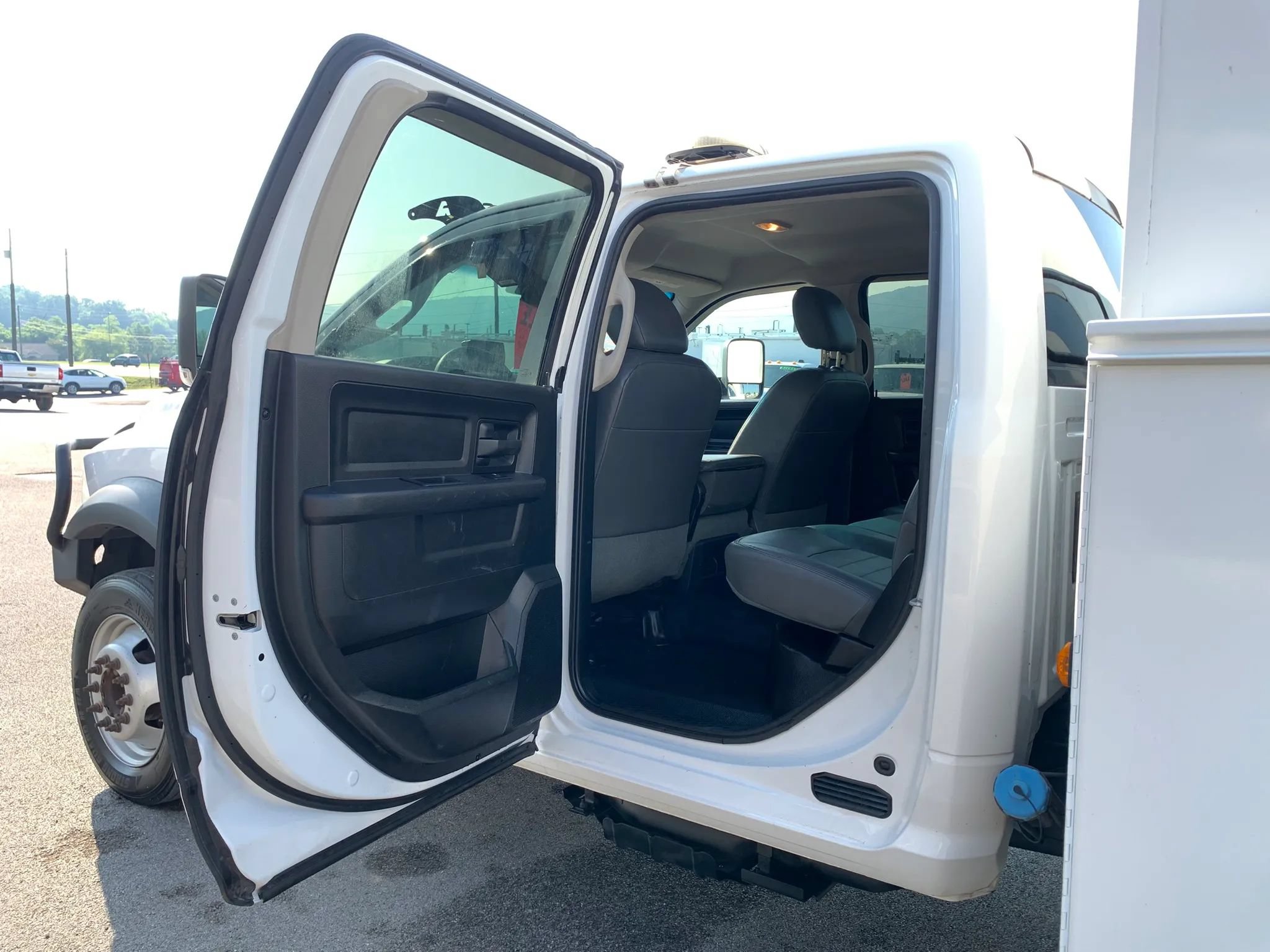 Used 2016 RAM 4500 Tradesman w/ Max Tow Package AWD/4WD image 25