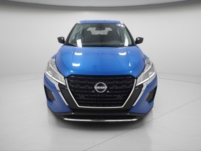 Used 2024 Nissan Kicks S image 2