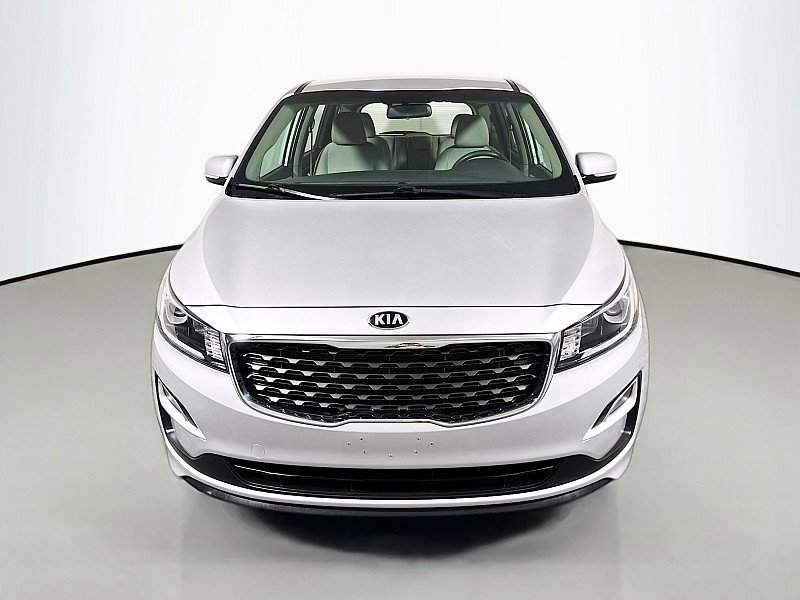 Used 2019 Kia Sedona L image 2