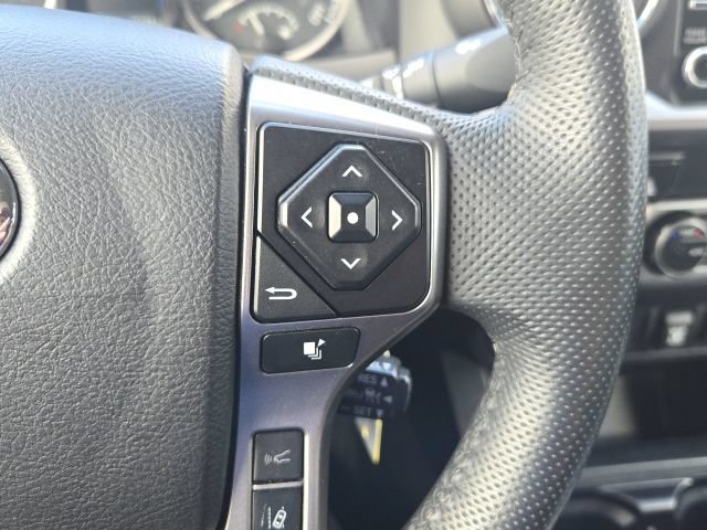 Used 2022 Toyota Tacoma SR5 RWD image 15