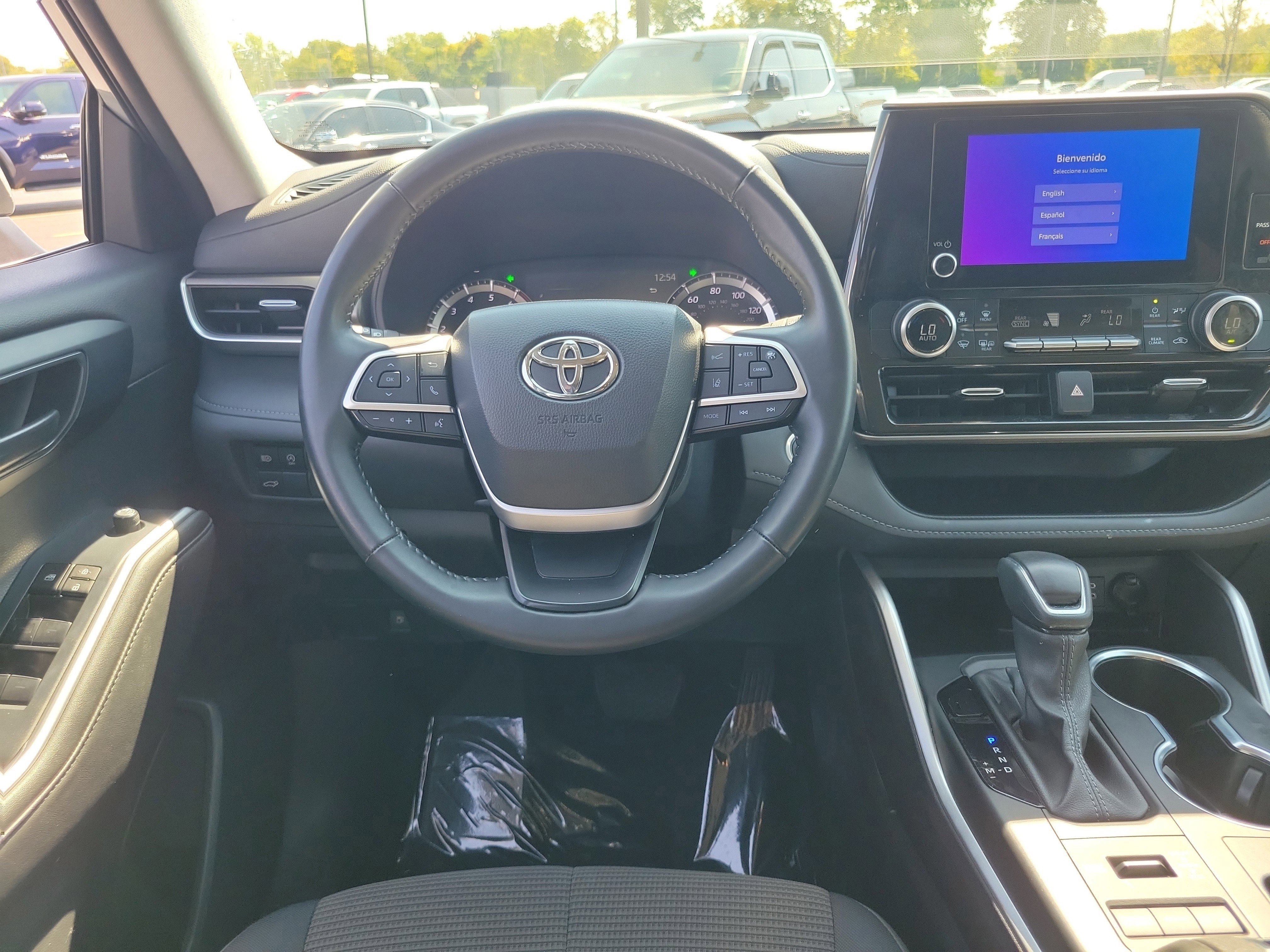 Used 2024 Toyota Highlander LE image 10