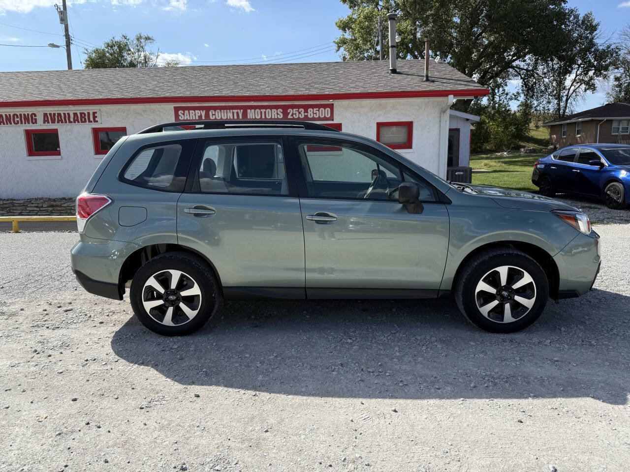 Used 2017 Subaru Forester 2.5i w/ Alloy Wheel Package image 2