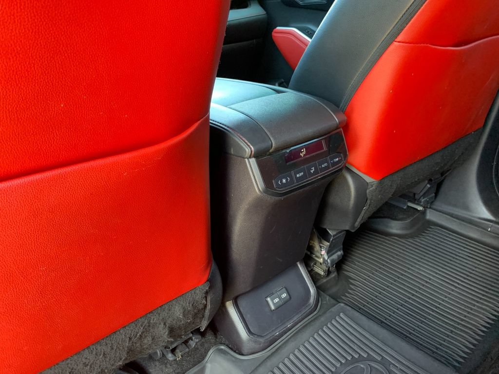 Used 2023 Toyota Highlander XSE AWD/4WD image 15