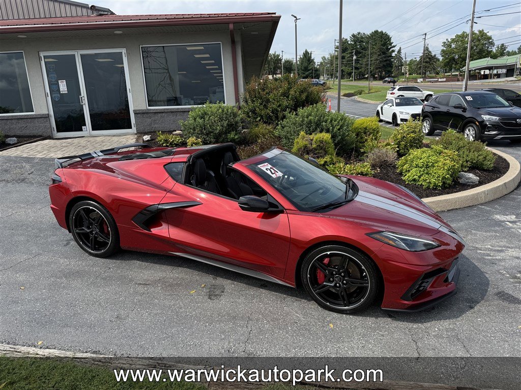 Used 2021 Chevrolet Corvette STINGRAY 2LT Z51 Performance P w/ Z51 Performance Package image 14