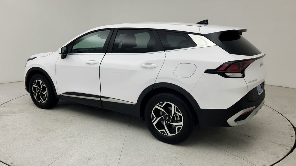 Used 2025 Kia Sportage LX FWD image 6