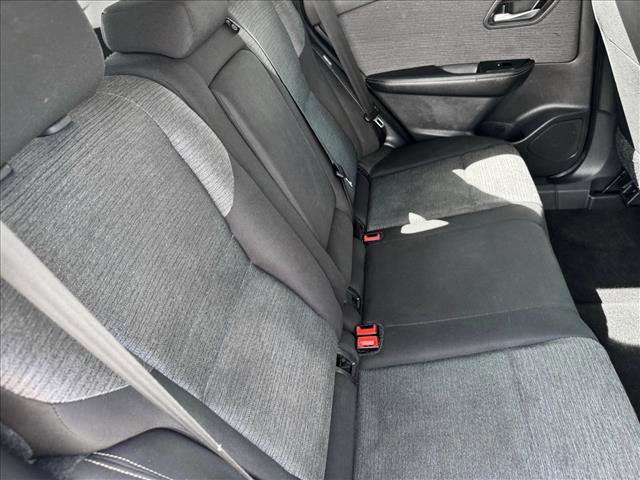 Used 2023 Nissan Rogue SV AWD/4WD image 18