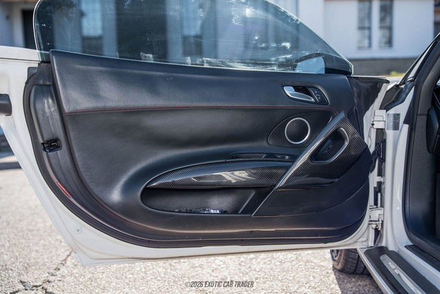 Used 2015 Audi R8 V8 w/ Full Leather Package image 27