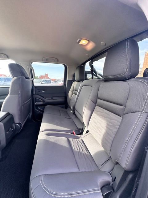 Certified 2024 Nissan Frontier SV w/ Hardbody Edition image 30