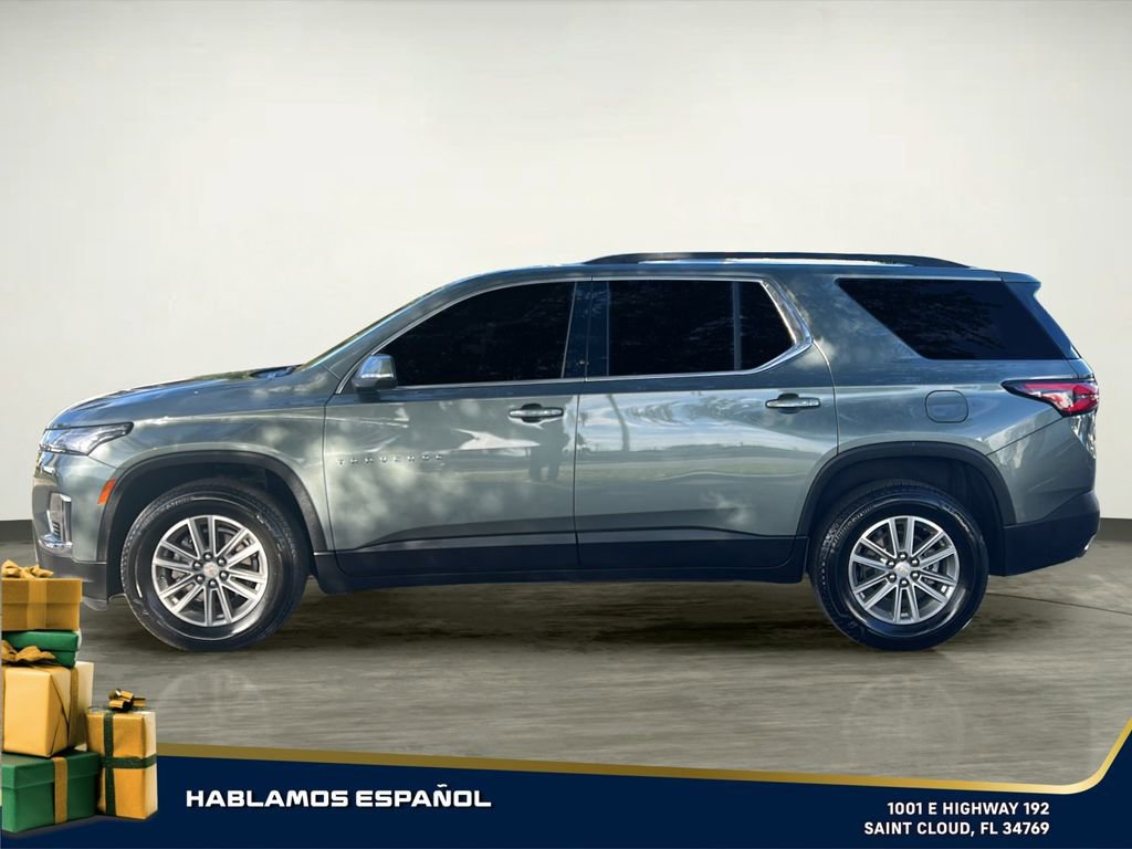 Used 2023 Chevrolet Traverse LT image 3