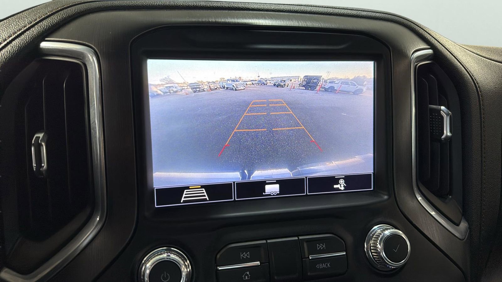 Used 2020 GMC Sierra 1500 AT4 w/ AT4 Premium Package image 16