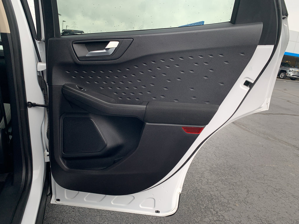 Used 2020 Ford Escape SE Sport image 25