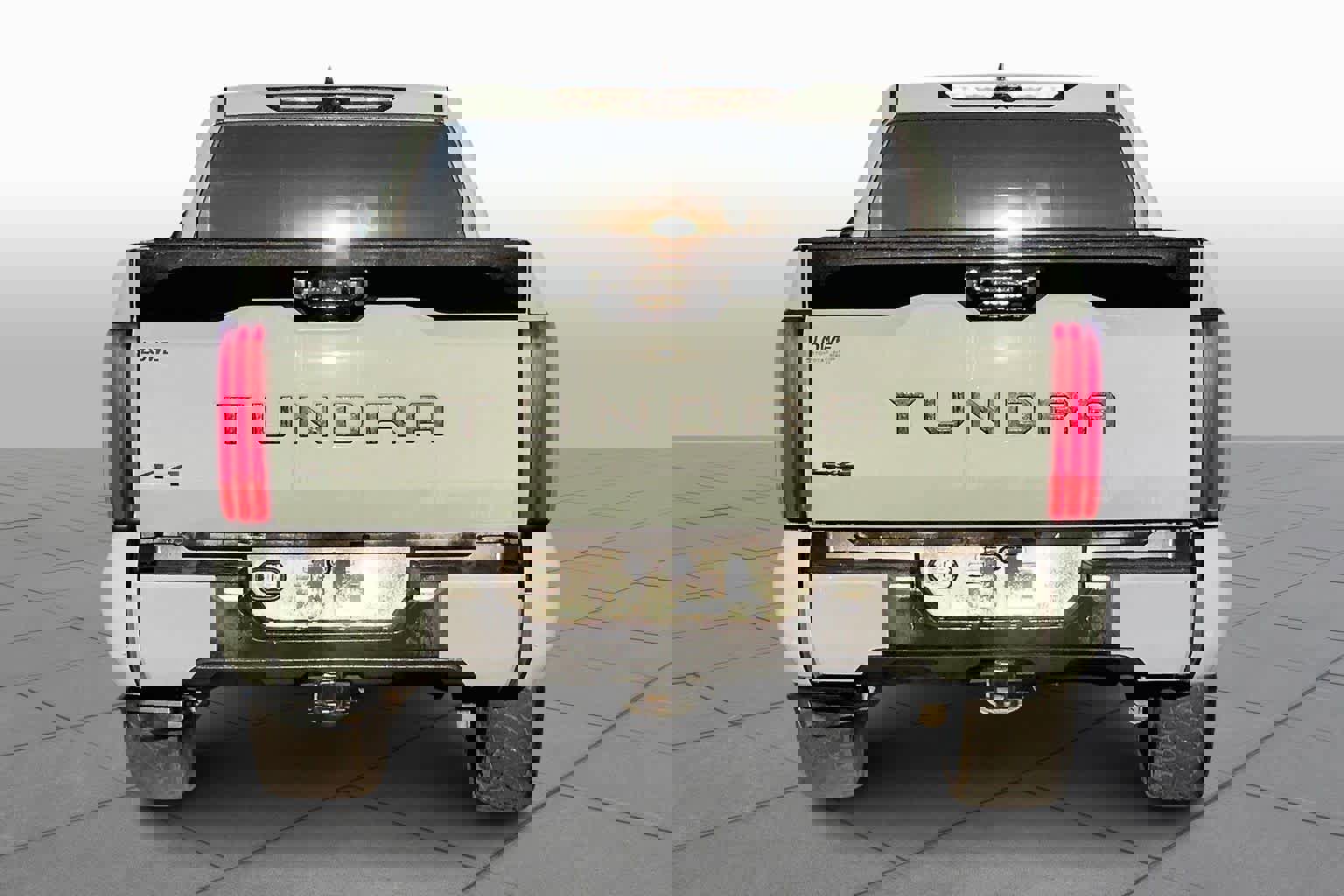 Used 2024 Toyota Tundra Platinum image 4