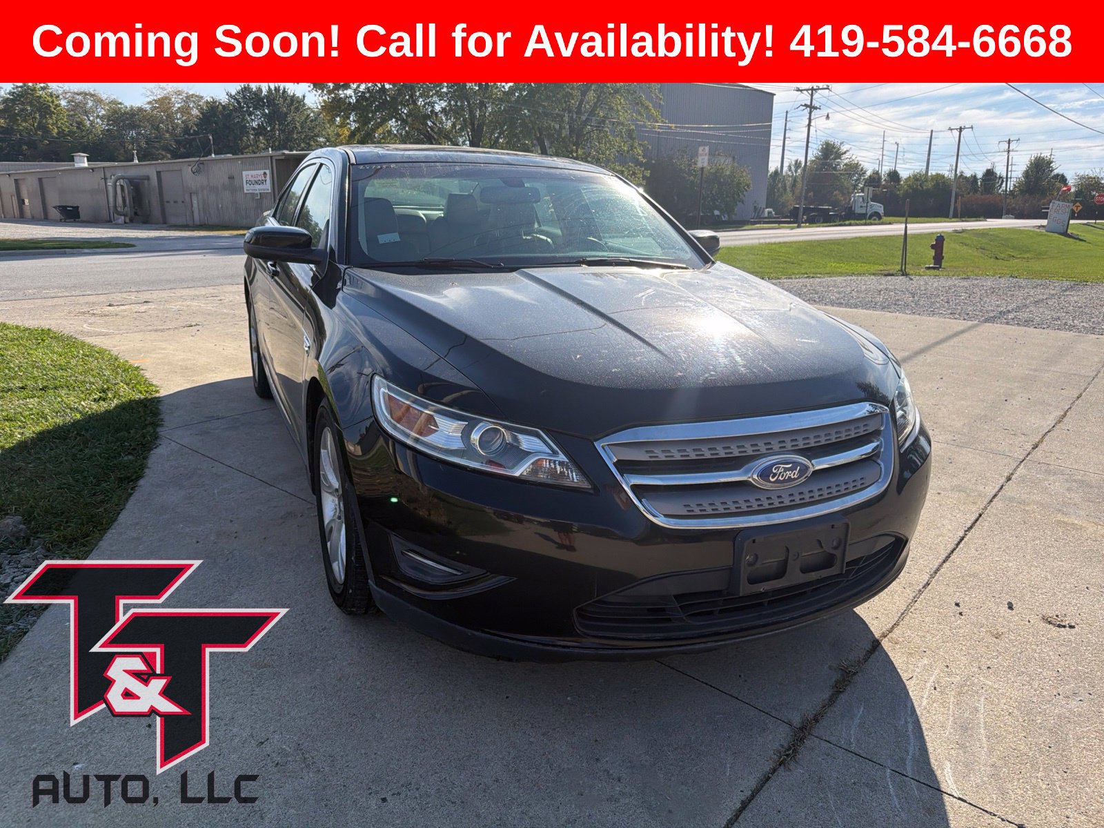 Used 2012 Ford Taurus SEL FWD image 1