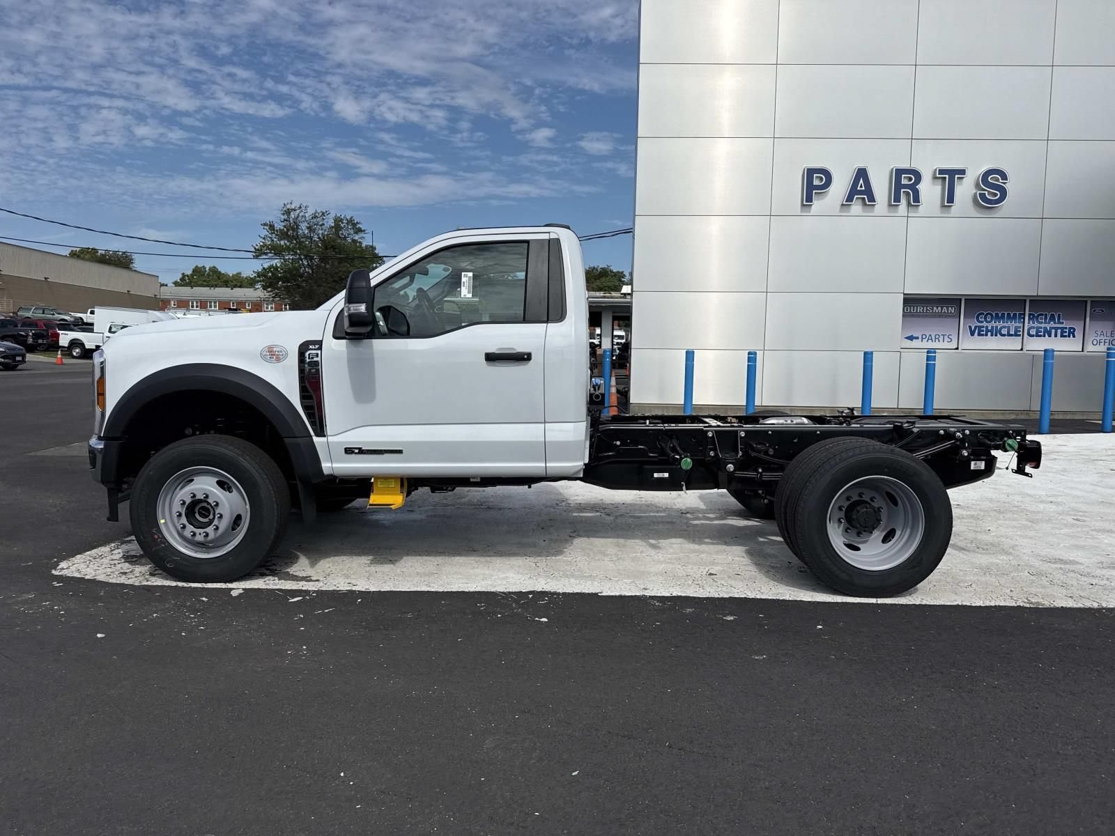 New 2026 Ford F600 4x4 Regular Cab Super Duty w/ XLT Value Package image 6