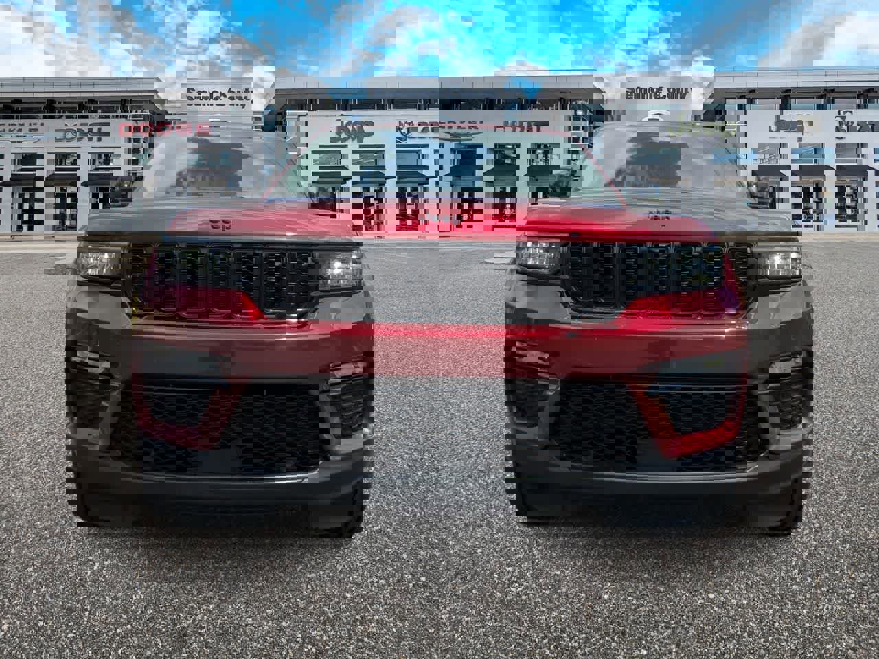 Certified 2023 Jeep Grand Cherokee Limited w/ Luxury Tech Group II image 3