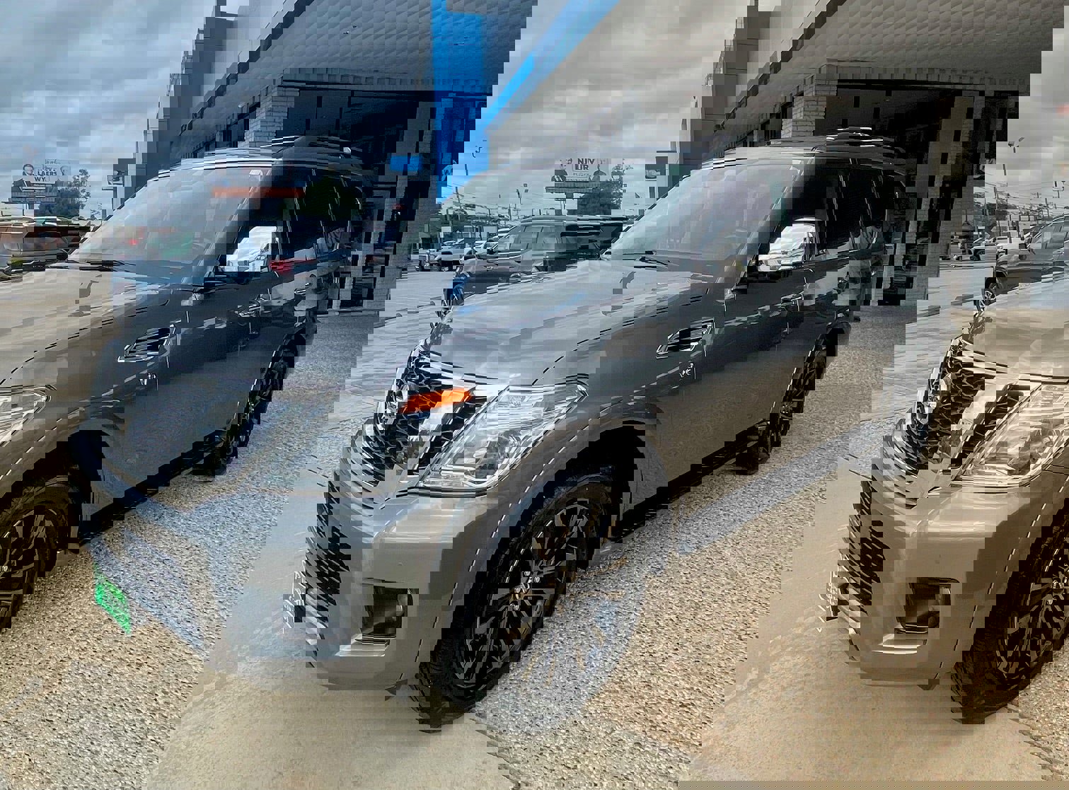 Used 2019 Nissan Armada Platinum w/ Captain's Chairs Package image 5