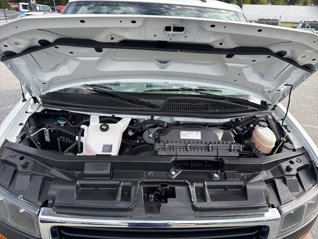 Used 2023 GMC Savana 2500 w/ Driver Convenience Package image 25