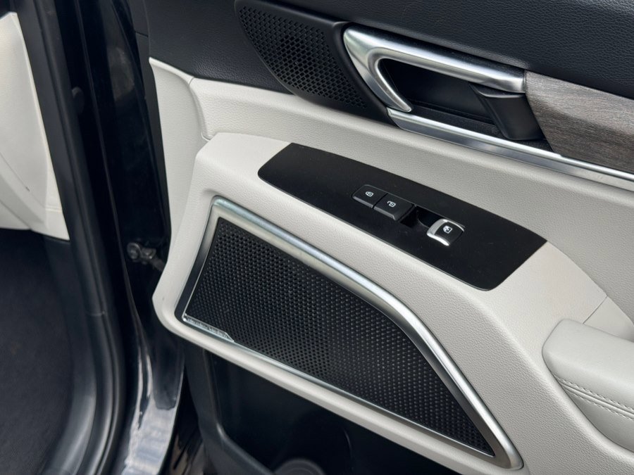 Used 2022 Kia Telluride SX w/ SX Prestige Package image 46