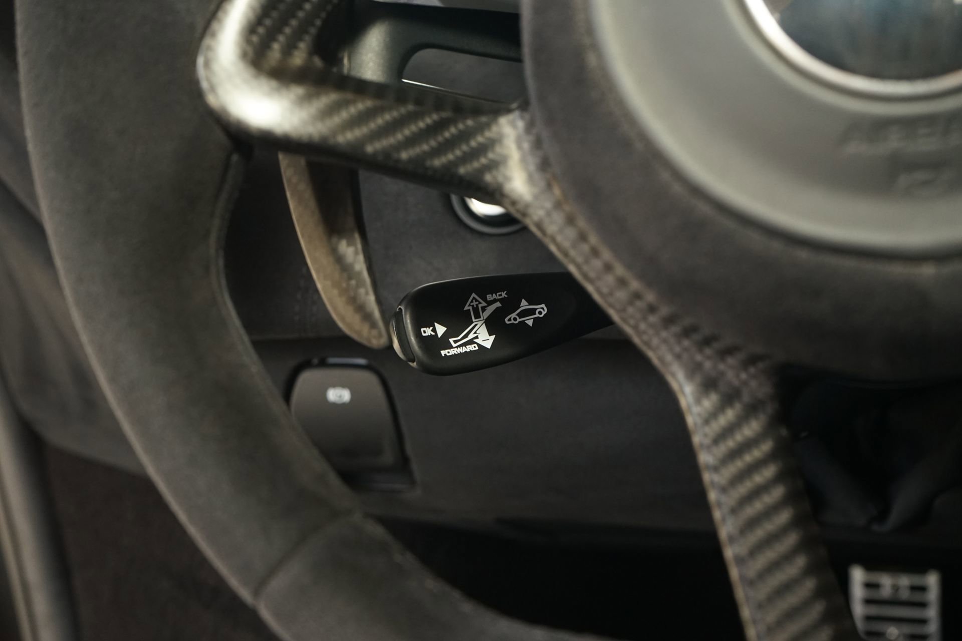 Used 2020 McLaren 600LT Spider RWD image 30