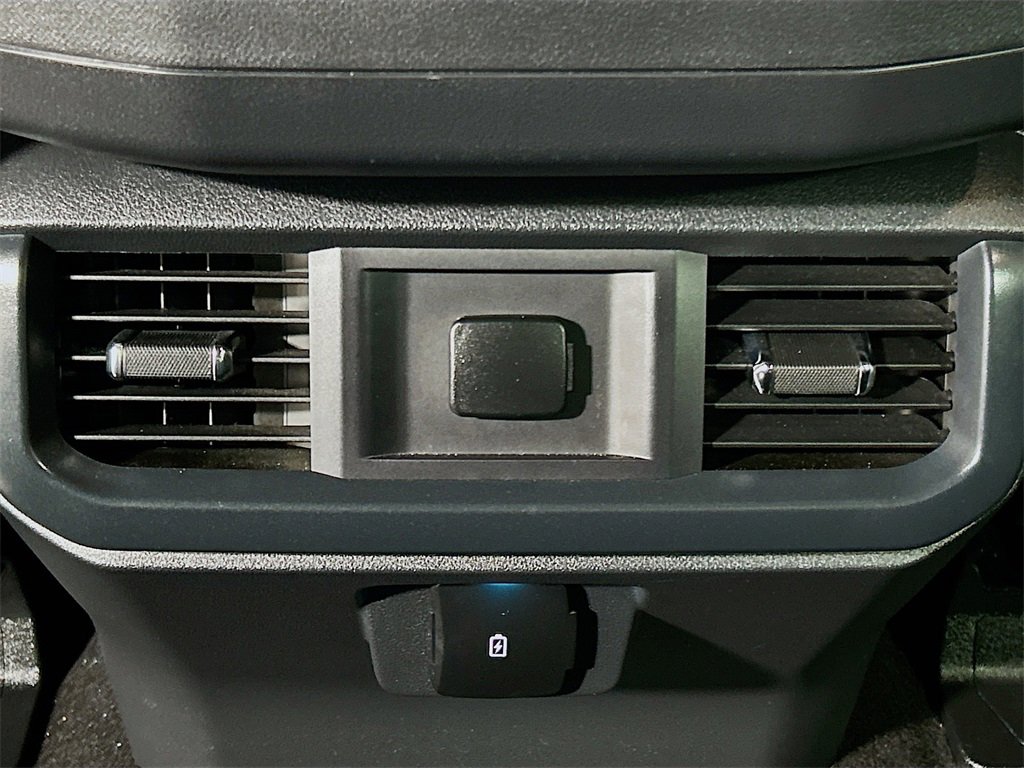 Used 2024 Ford F150 STX image 22