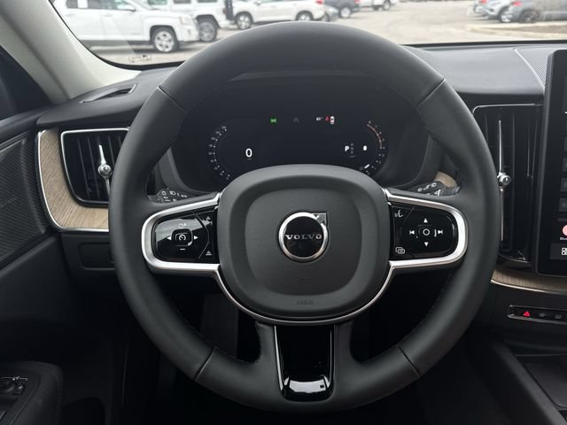 New 2026 Volvo XC60 B5 Plus w/ Protection Package Premier AWD/4WD image 17