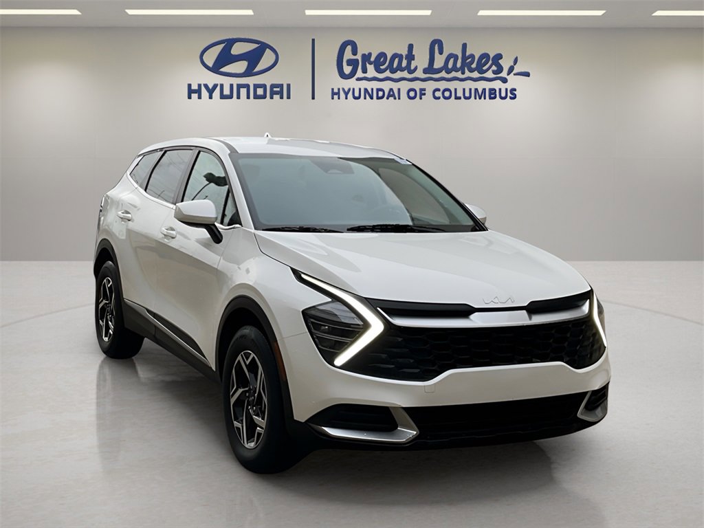 Used 2024 Kia Sportage LX image 7