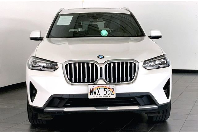Used 2024 BMW X3 xDrive30i AWD/4WD image 3