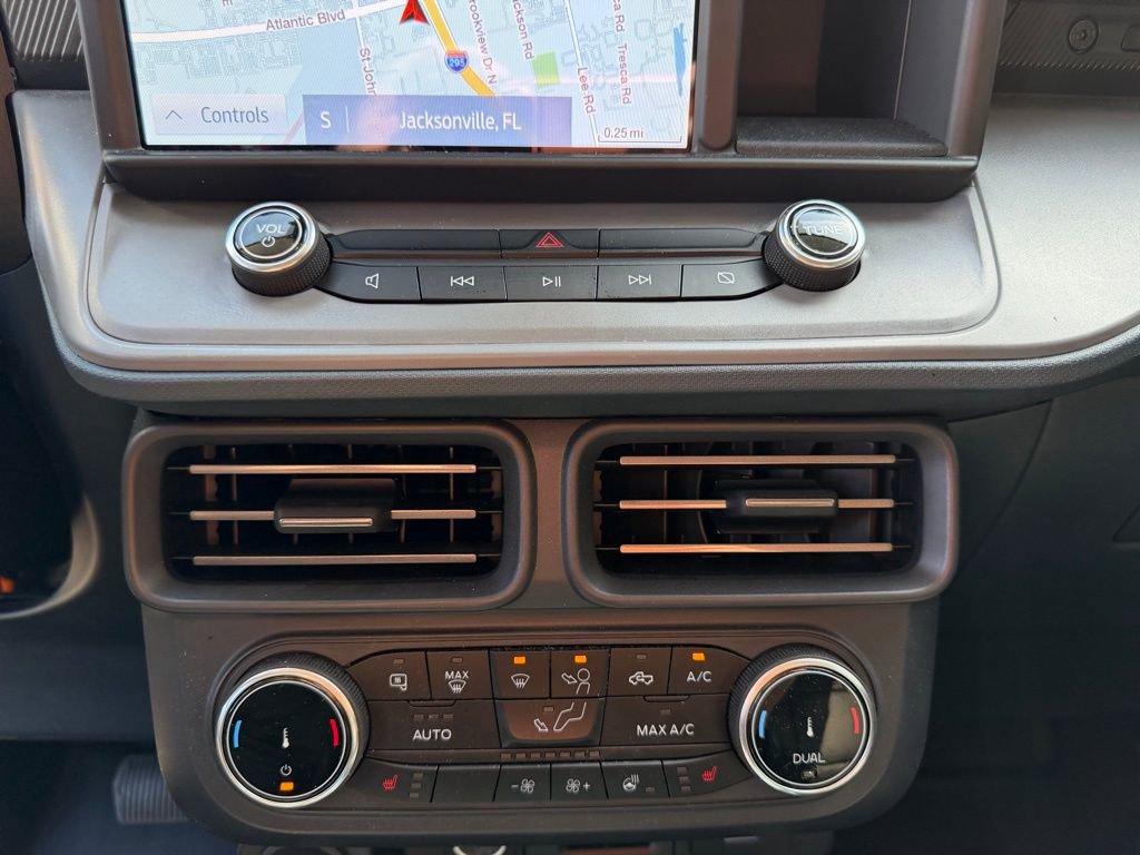 Used 2024 Ford Maverick Lariat w/ Black Appearance Package FWD image 19