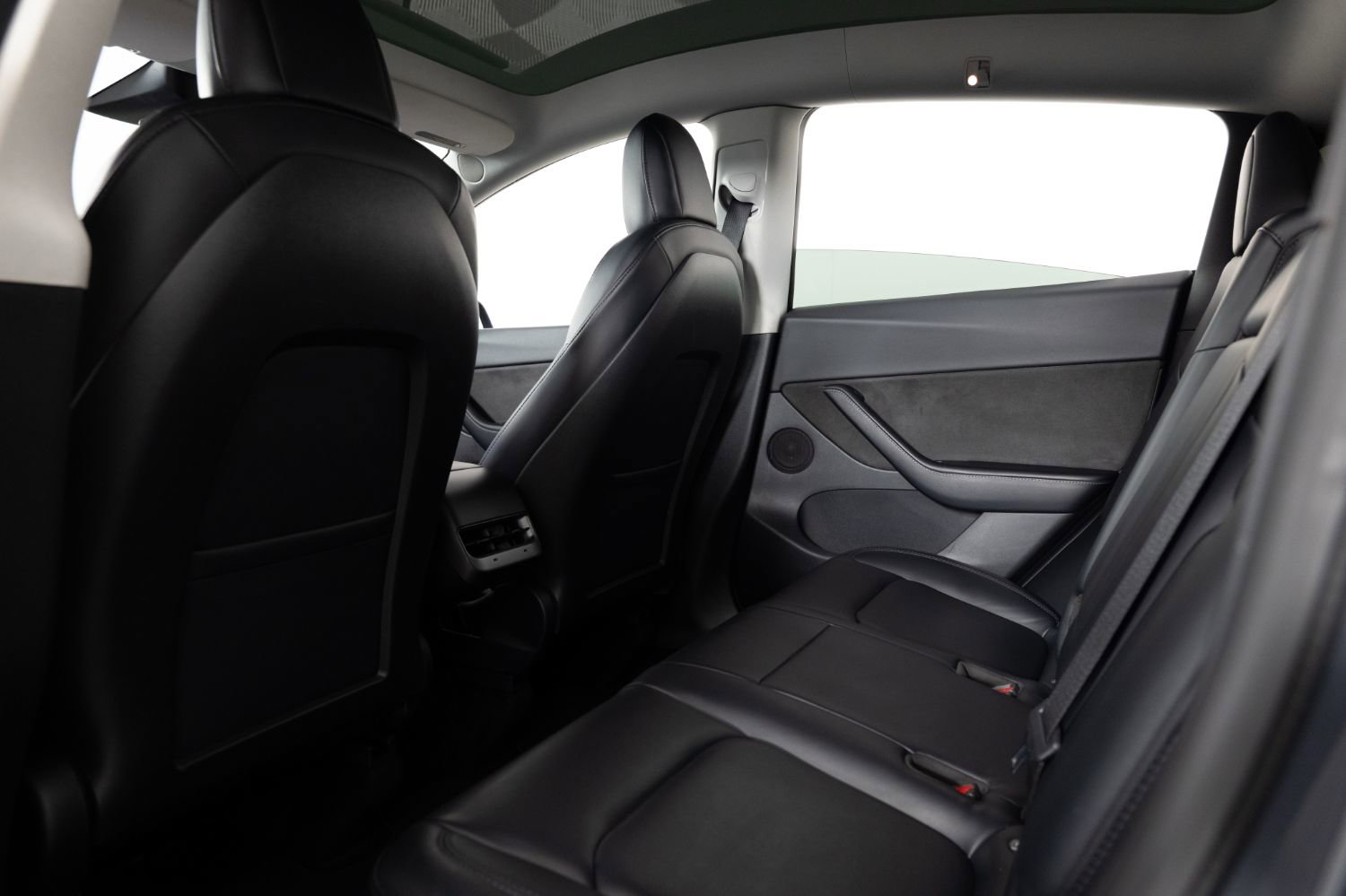 Used 2022 Tesla Model Y Performance AWD/4WD image 19