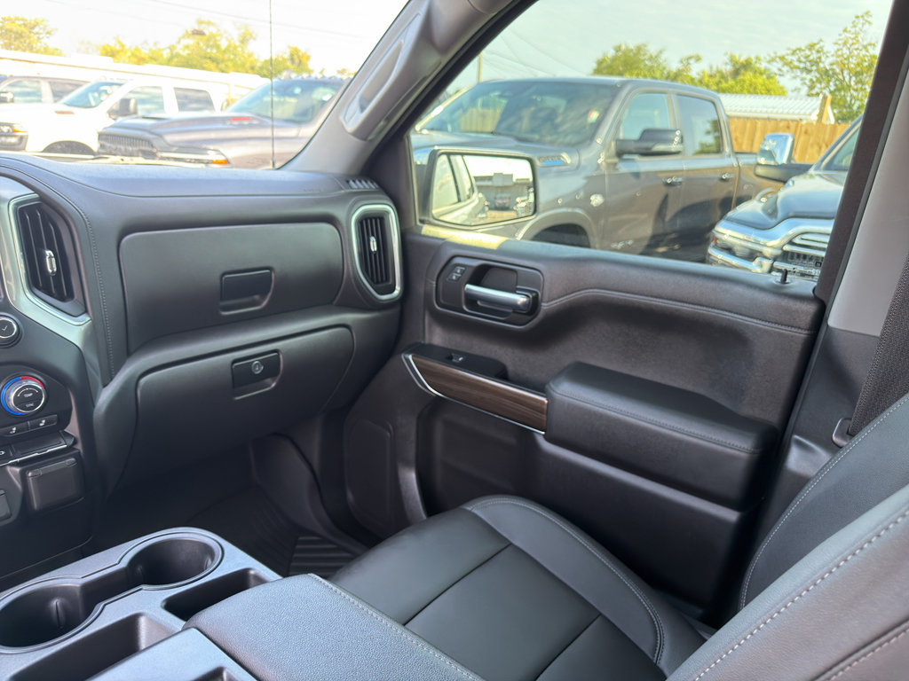 Used 2022 Chevrolet Silverado 1500 LT AWD/4WD image 13