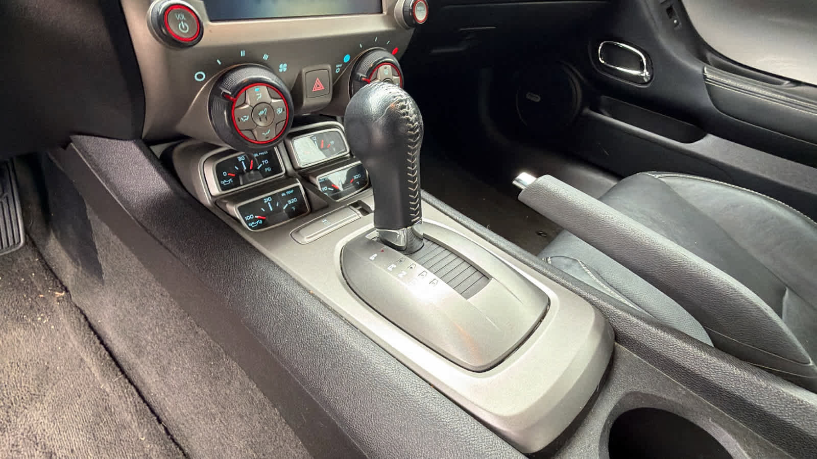 Used 2014 Chevrolet Camaro SS RWD image 12