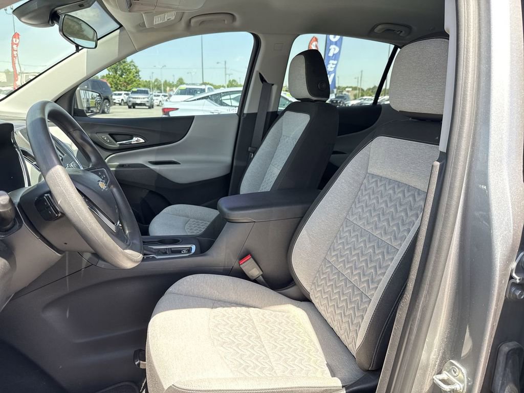Used 2023 Chevrolet Equinox LS FWD image 21
