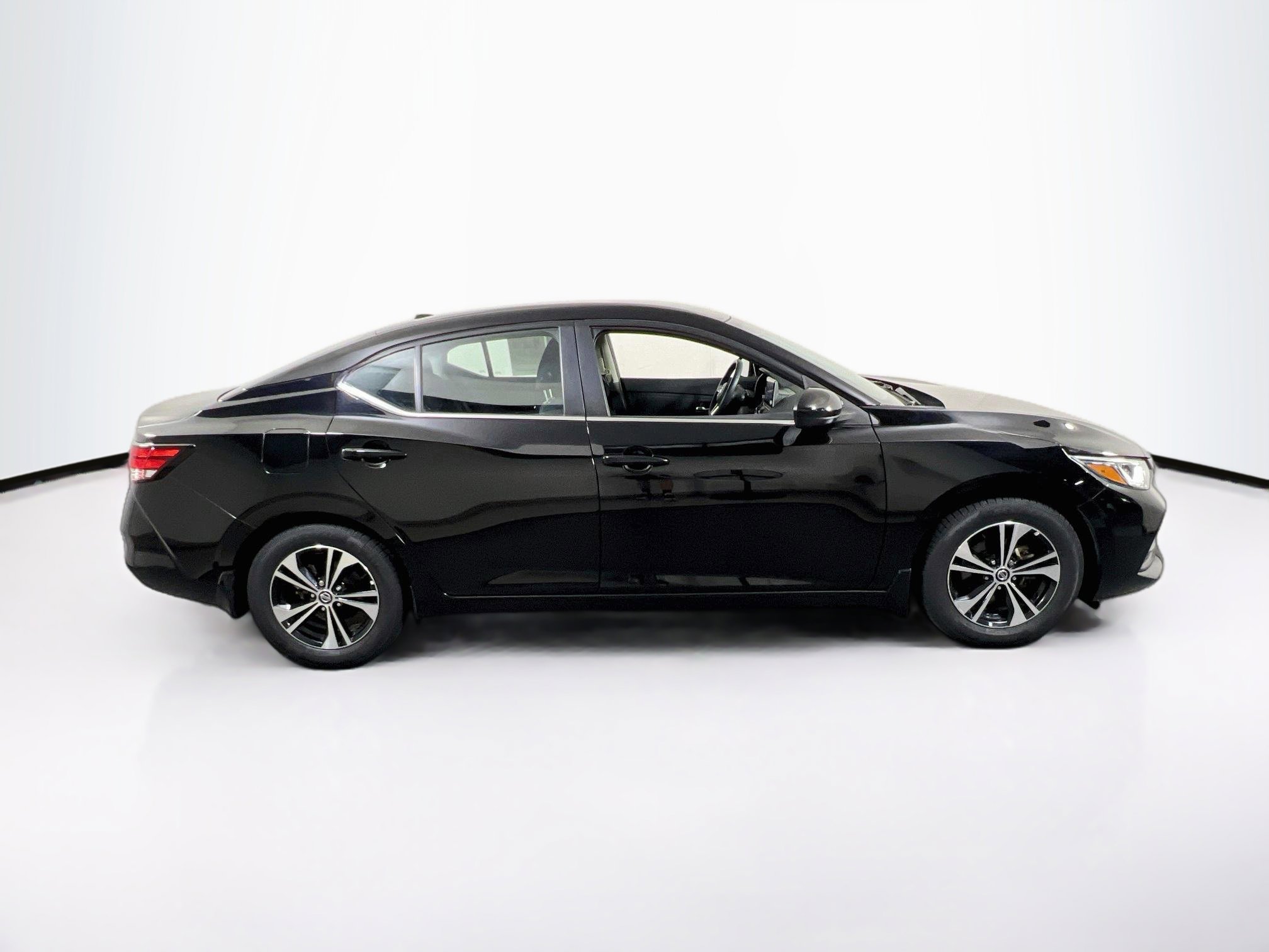 Used 2022 Nissan Sentra SV w/ All-Weather Package FWD image 4