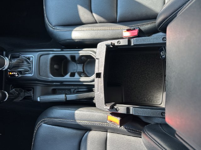Used 2025 Jeep Gladiator Sport AWD/4WD image 20