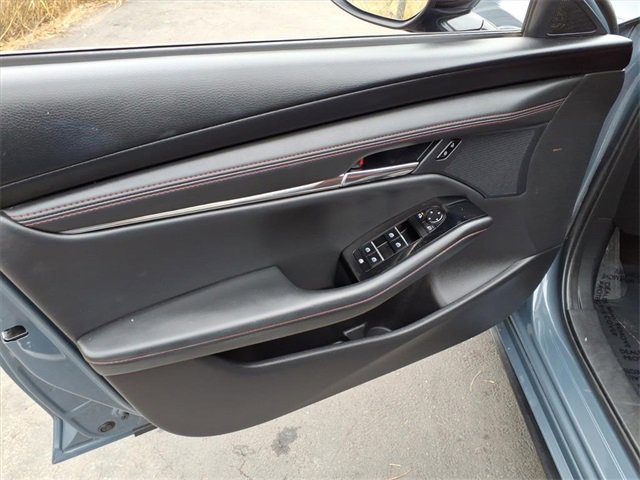 Used 2024 MAZDA MAZDA3 s image 11