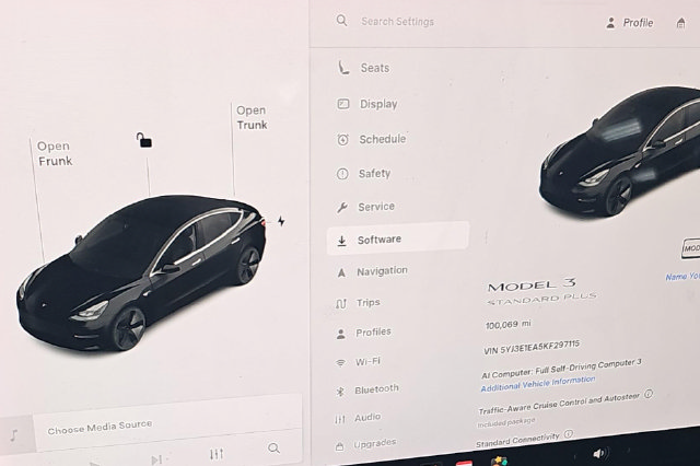 Used 2019 Tesla Model 3 Standard Range Plus RWD image 12