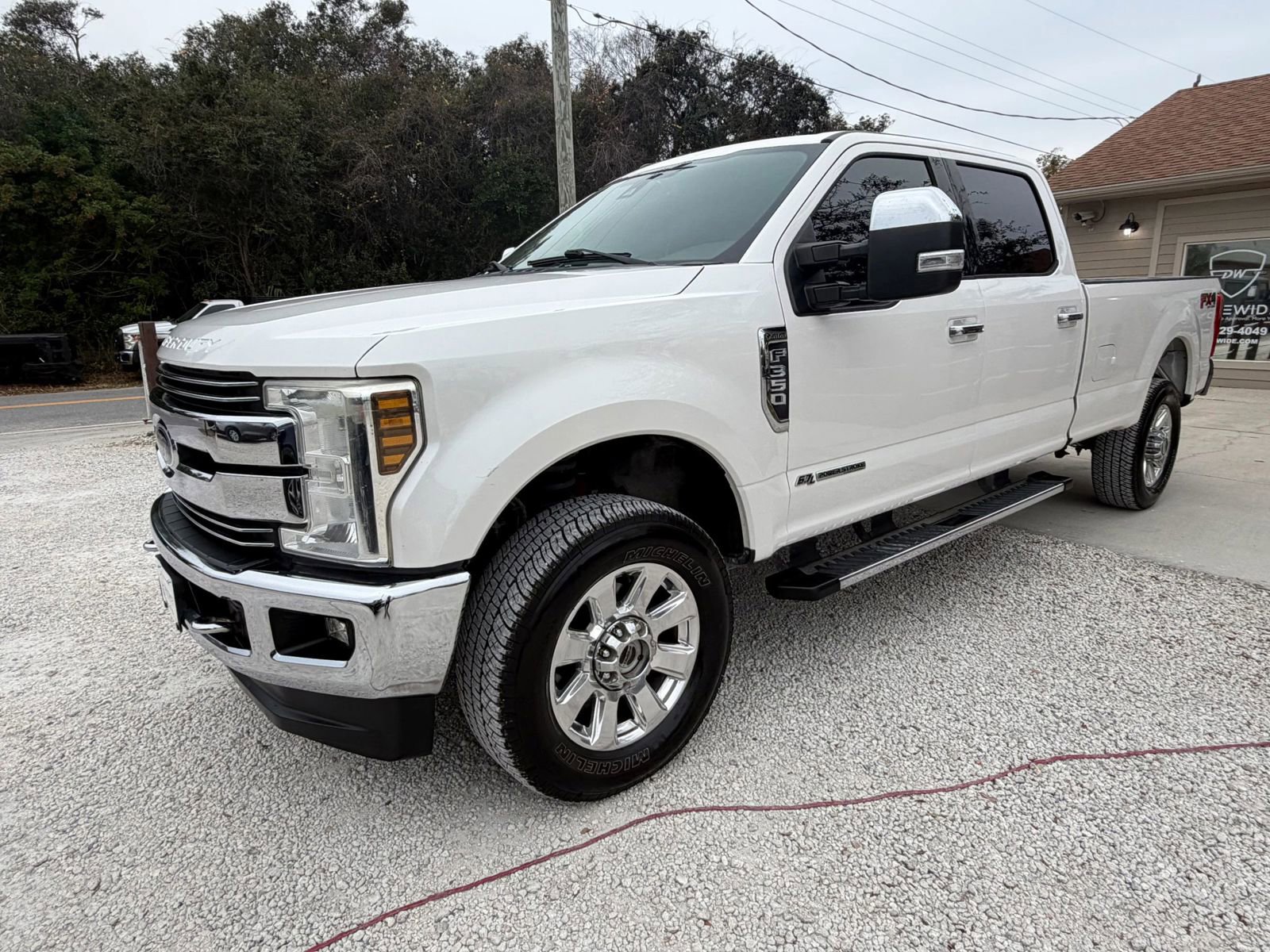 Used 2018 Ford F350 Lariat w/ Lariat Ultimate Package AWD/4WD image 2