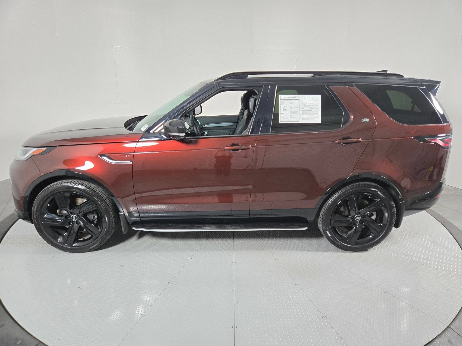 Used 2026 Land Rover Discovery Limited Edition AWD/4WD image 33