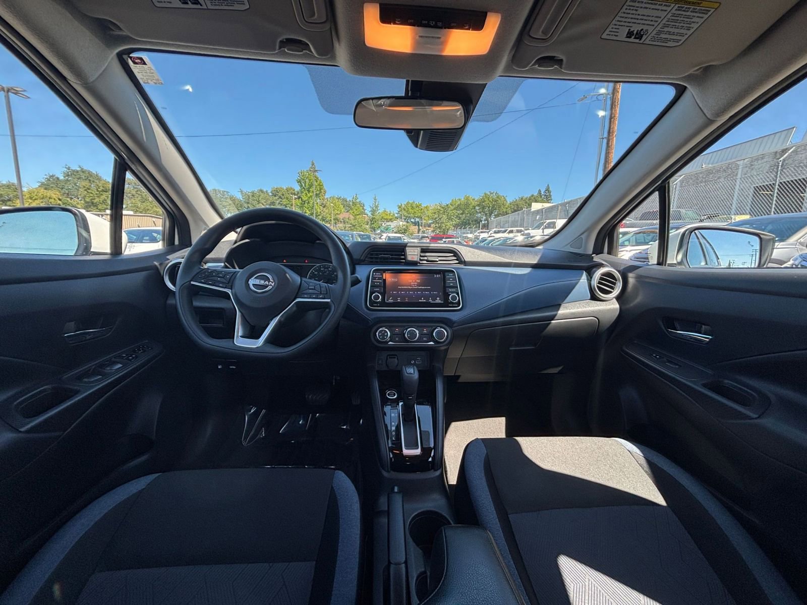 Used 2025 Nissan Versa SV FWD image 31