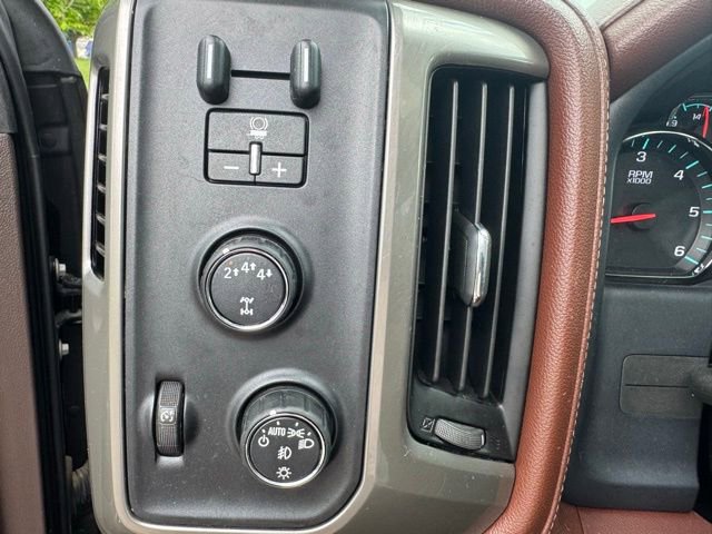 Used 2017 Chevrolet Silverado 2500 High Country AWD/4WD image 27