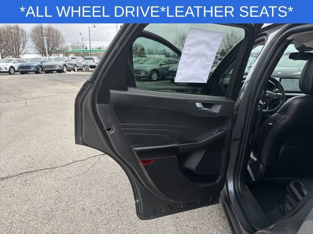 Used 2024 Ford Escape Platinum image 22